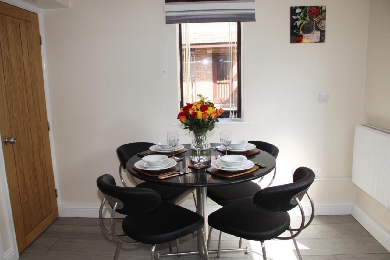 City Centre Town House With Riverside Views And Free Parking 1Bak York Exterior foto