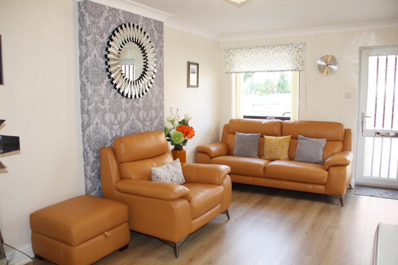 City Centre Town House With Riverside Views And Free Parking 1Bak York Exterior foto